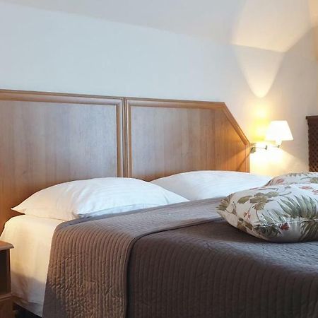 Hotel Zorza Namysłów المظهر الخارجي الصورة