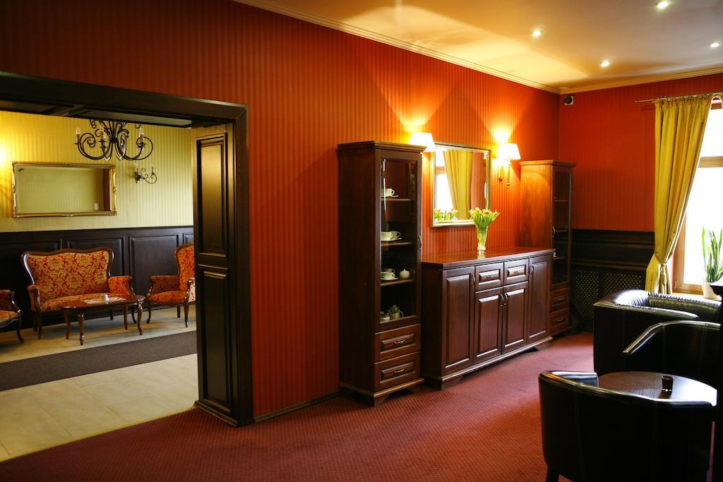 Hotel Zorza Namysłów المظهر الخارجي الصورة