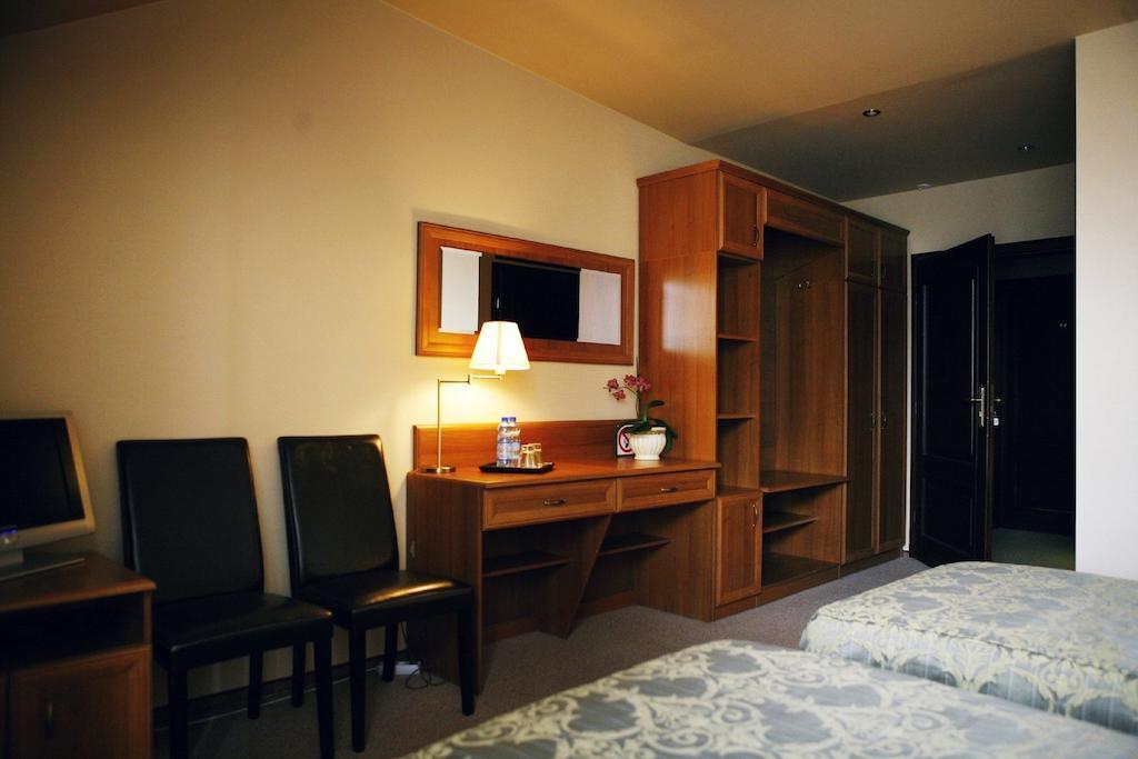 Hotel Zorza Namysłów الغرفة الصورة